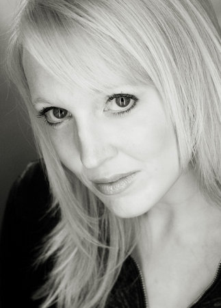 Alexandra Hamilton 378452