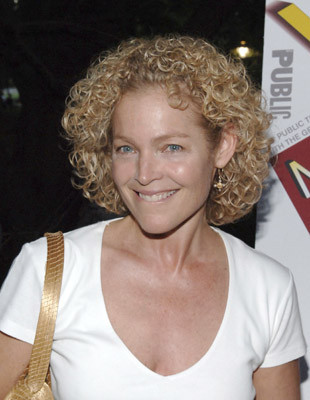 Amy Irving 130880