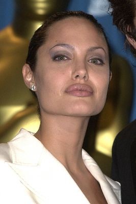 Angelina Jolie 152292