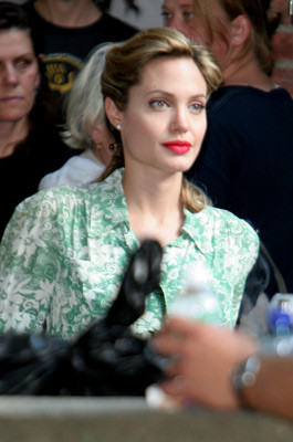 Angelina Jolie 152348