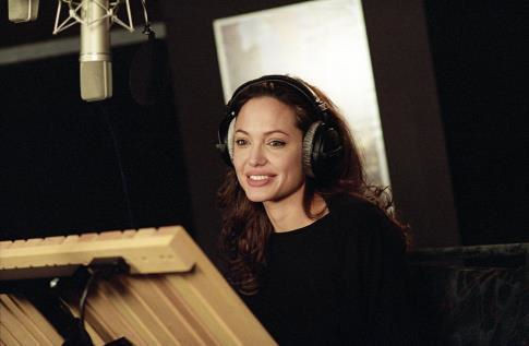 Angelina Jolie 152545