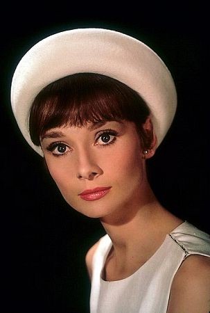 Audrey Hepburn 75818