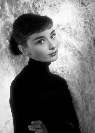Audrey Hepburn 76024