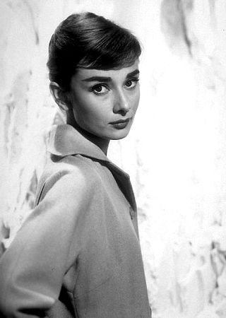 Audrey Hepburn 76025