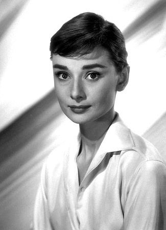 Audrey Hepburn 76032