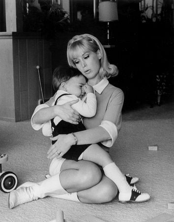 Barbara Eden 126613