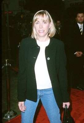 Bess Armstrong 132328