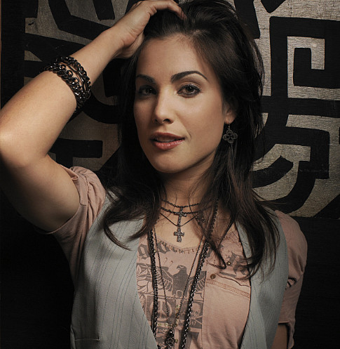 Carly Pope 169825
