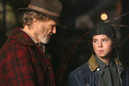 Charlie McDermott 234395