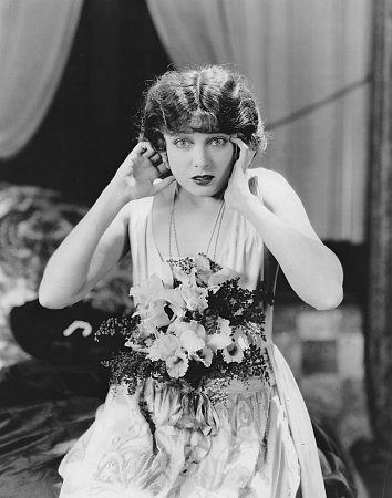 Corinne Griffith 287377