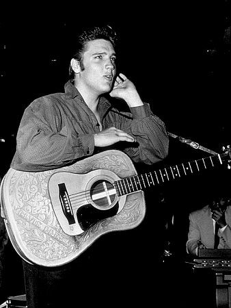 Elvis Presley 5855