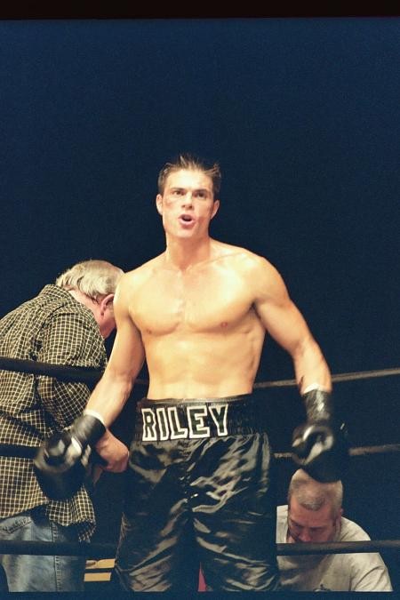 Fighting Tommy Riley 88547