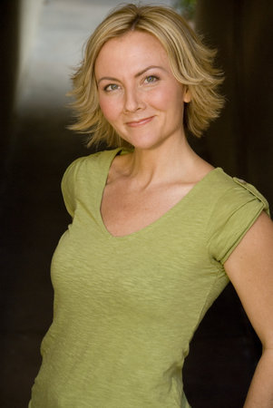 Jennifer Julian 242841