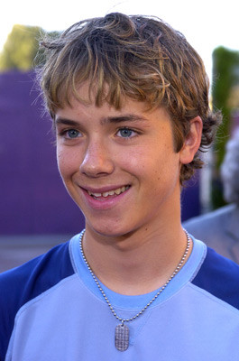 Jeremy Sumpter 347613