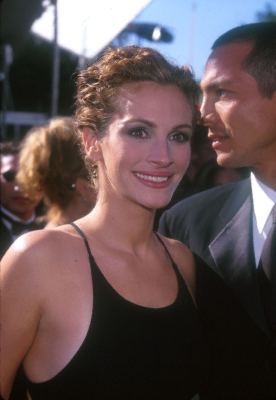 Julia Roberts 90237