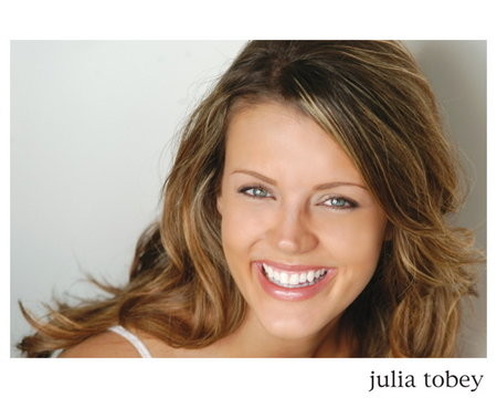 Julia Tobey 377456