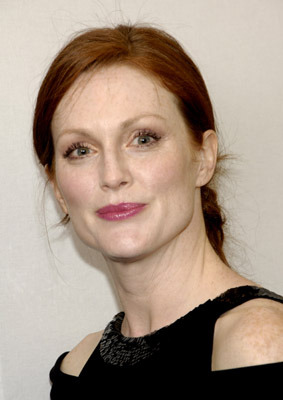 Julianne Moore 80041