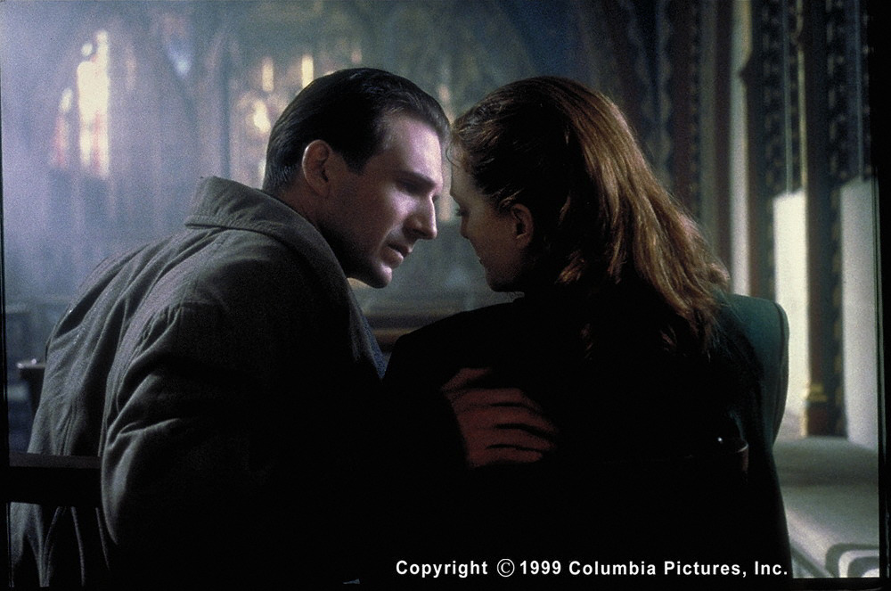 Julianne Moore 80043