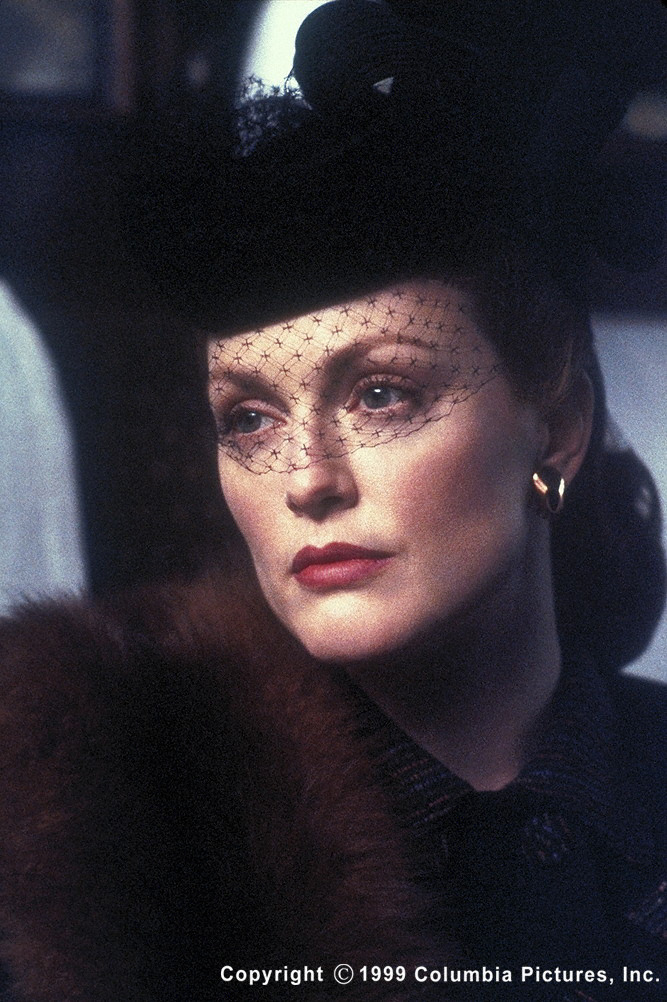 Julianne Moore 80046