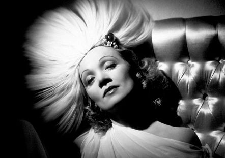 Marlene Dietrich 2589