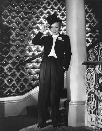 Marlene Dietrich 2596