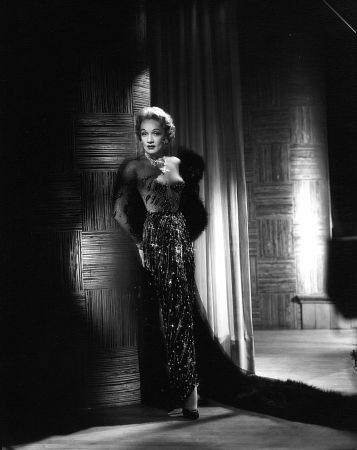 Marlene Dietrich 2600