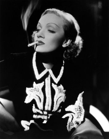 Marlene Dietrich 2700