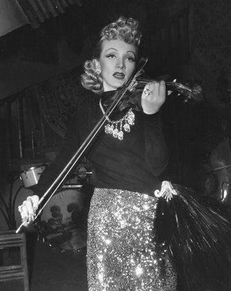 Marlene Dietrich 2816