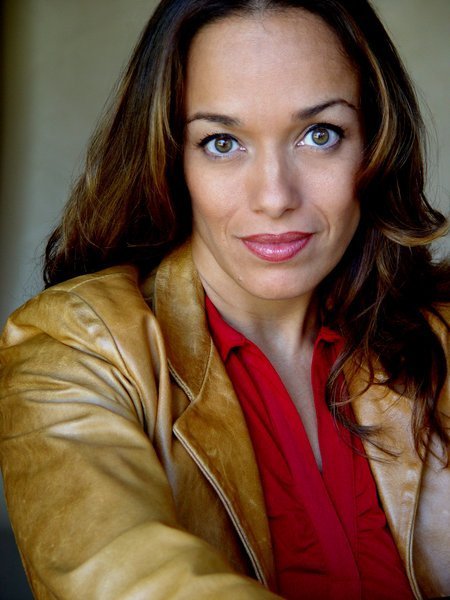 Michele L'Amourt 73268