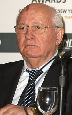 Mikhail Gorbachev 285575