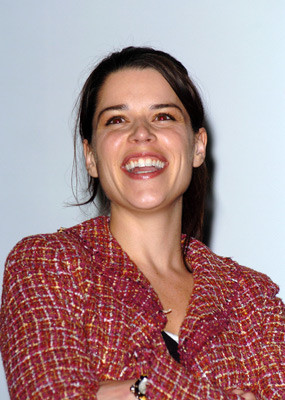 Neve Campbell 89081