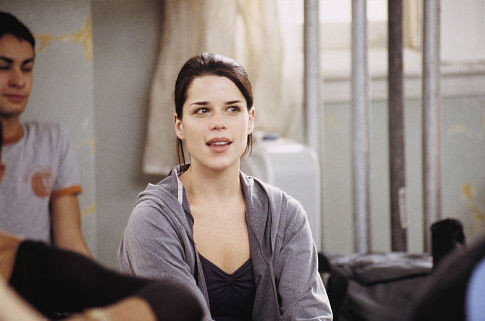 Neve Campbell 89090