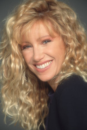 Suzanne Somers 146840