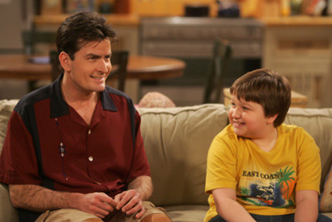 "Two and a Half Men" 92892