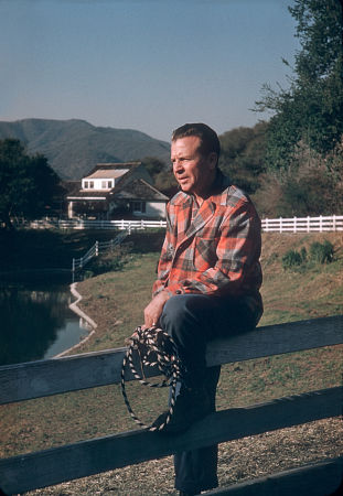 Dick Powell 330935