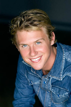 Dylan Vandam 243762