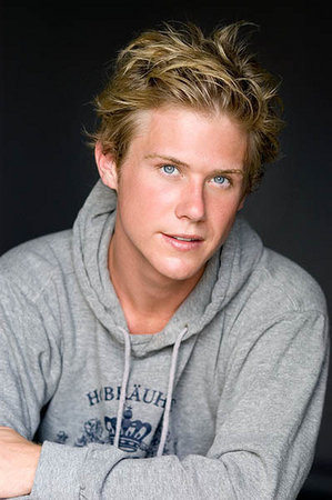 Dylan Vandam 243763