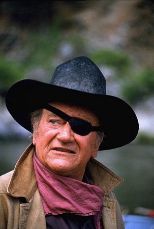 John Wayne 3781