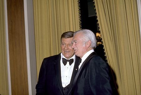 John Wayne 3842