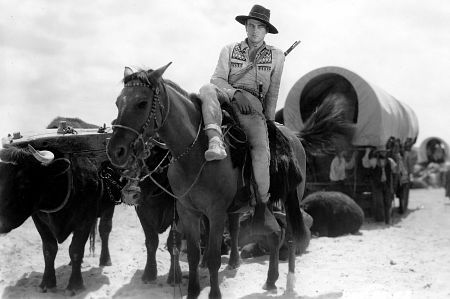 John Wayne 3933