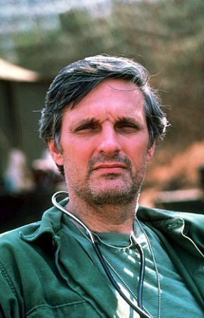 "M*A*S*H" 23377