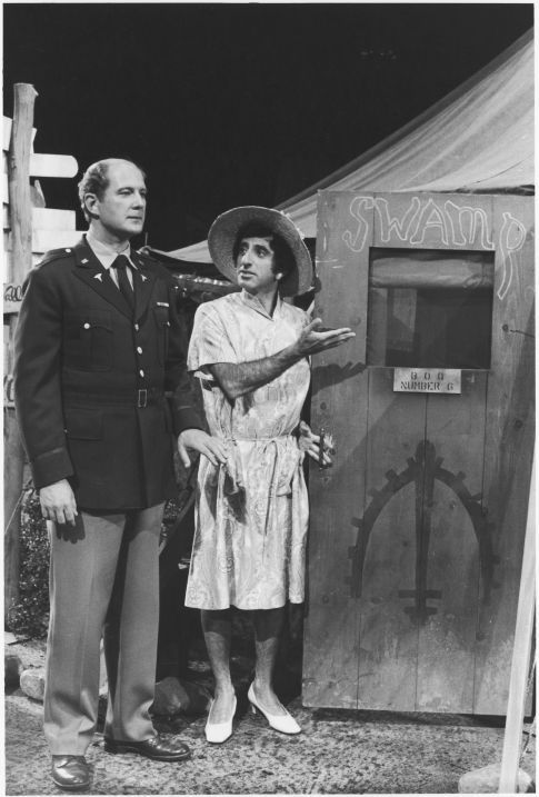 "M*A*S*H" 26662